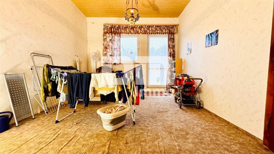 (R)eserviert!!!Modernisiertes Ein- bis Zweifamilienhaus mit Anbau BJ 1992 + 2. Baugrundstück - EG Anbau Wohn / Esszimmer / Zugang Terrasse